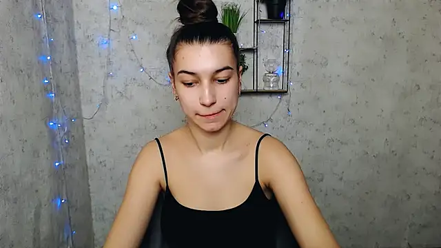 KarolinaRosse  online show from 2, 3, 2025