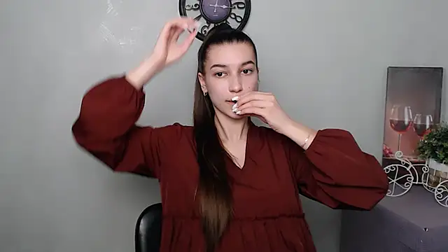 KarolinaRosse  online show from 3, 3, 2025