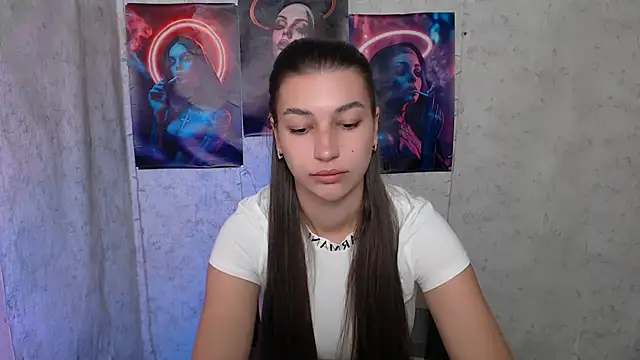 KarolinaRosse  online show from 23, 9, 2025