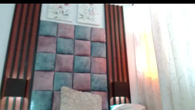Saraa-restrepo online show from 21, 12, 2024