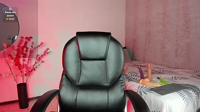 SaraMilf 69 online show from 21, 11, 2025