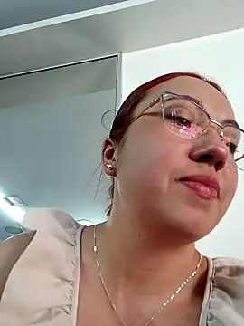 VIOLETA-25  online show from 22, 1, 2025