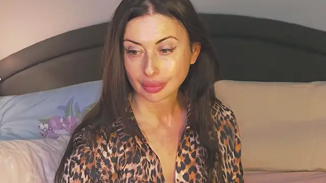 Snapshot of Mia_Lovi chatting on 13, 9, 2025 Mia Lovi online show from 13, 9, 2025