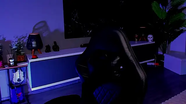 anemarieejolie online show from 5, 3, 2026