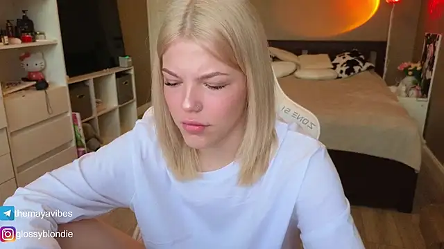 Maya Rave online show from 14, 4, 2026