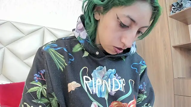 Im gaia online show from 15, 11, 2025