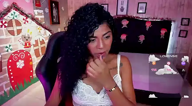 Edelaine rogers online show from 4, 12, 2024