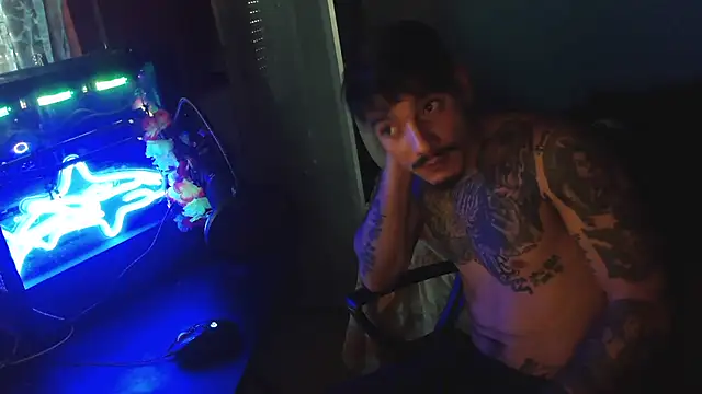 Badboyi1997 online show from 8, 10, 2025