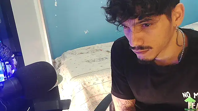 Badboyi1997 online show from 19, 2, 2026