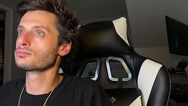 Snapshot of Dylansd chatting on 24, 12, 2024 Dylansd online show from 24, 12, 2024