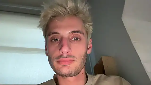 Snapshot of Dylansd chatting on 14, 1, 2025 Dylansd online show from 14, 1, 2025