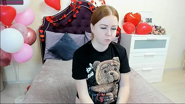 BettyBloom69 online show from 13, 2, 2025