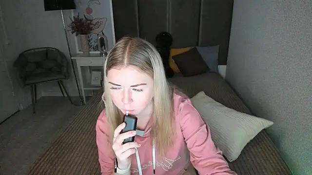 BettyBloom69 online show from 19, 11, 2025