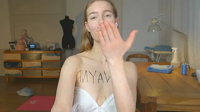 solar bella online show from 25, 1, 2025