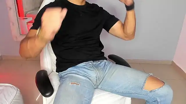 Lucii fer  online show from 5, 12, 2025