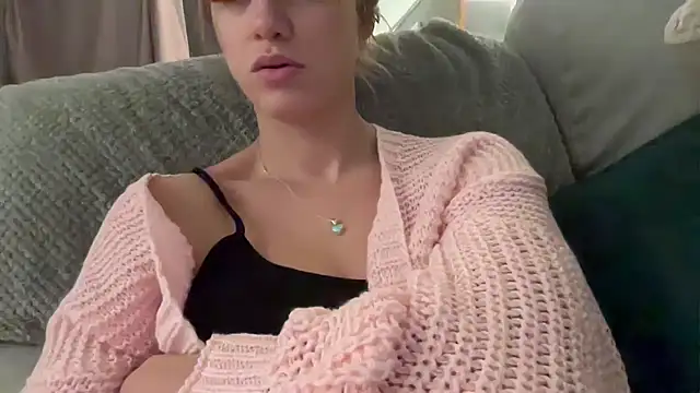 LustfulLuna  online show from 23, 1, 2025