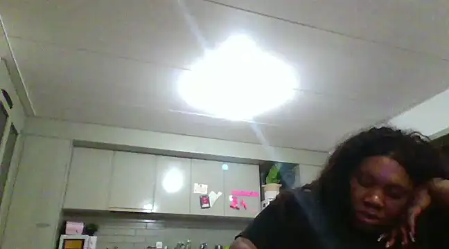 Snapshot of bonbonaumiel chatting on 7, 12, 2024 bonbonaumiel online show from 7, 12, 2024