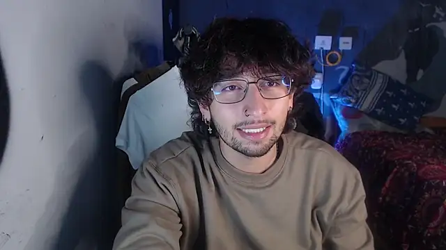 Snapshot of Dereck_Dickson chatting on 12, 10, 2025 Dereck Dickson online show from 12, 10, 2025