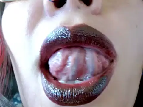Snapshot of miss_evoleth2 chatting on 18, 3, 2025 miss evoleth2 online show from 18, 3, 2025