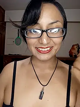 Lucy Chery online show from 8, 1, 2026