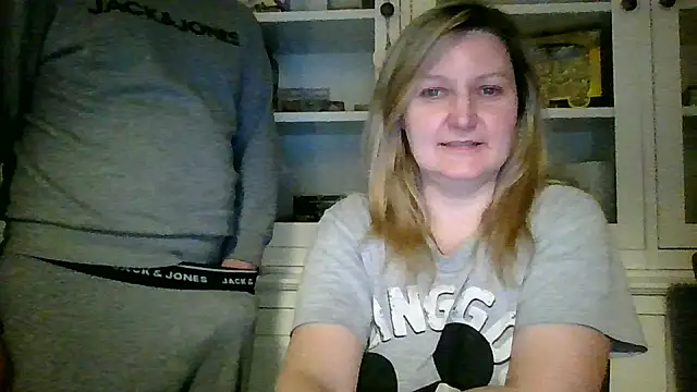 Snapshot of CoupleKitty chatting on 18, 3, 2025 CoupleKitty online show from 18, 3, 2025
