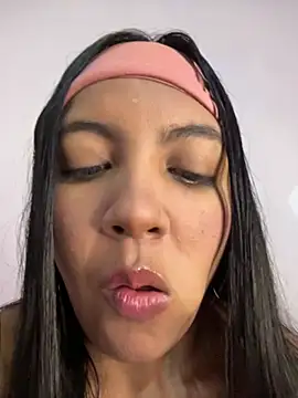 nicole fisherr online show from 15, 6, 2026