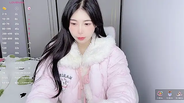 Snapshot of White-Star chatting on 8, 1, 2025 White-Star online show from 8, 1, 2025