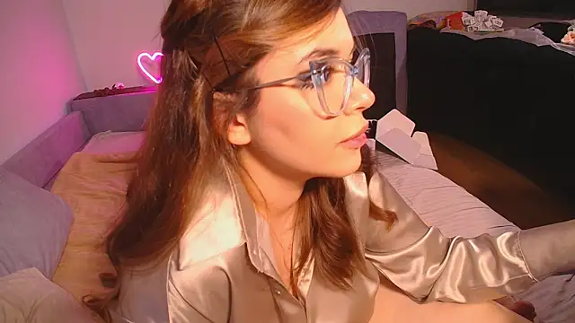 CutiePie3 online show from 12, 12, 2024