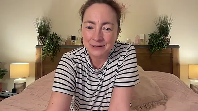 LouiseTswing online show from 12, 12, 2024