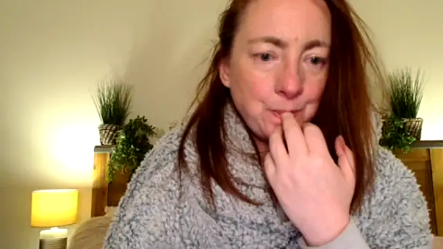 LouiseTswing online show from 6, 3, 2025