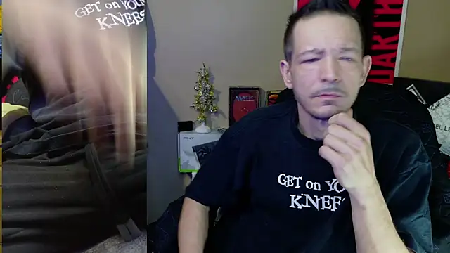 Snapshot of MasterForgedRayy chatting on 31, 12, 2024 MasterForgedRayy online show from 31, 12, 2024