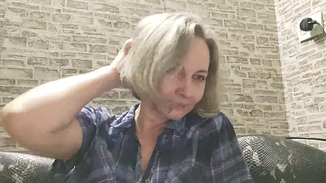 EdithManning online show from 9, 1, 2025