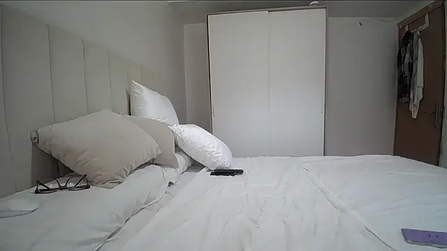 Snapshot of arielfreedomsex chatting on 8, 10, 2025 arielfreedomsex online show from 8, 10, 2025