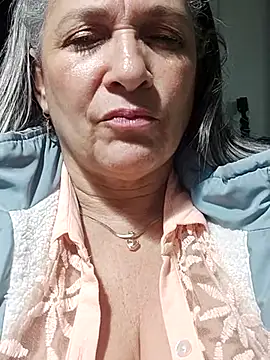 miisevvie  online show from 2, 3, 2025