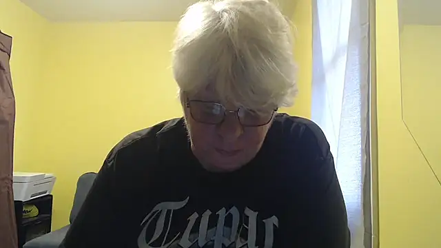 canadiancougar1965 online show from 29, 11, 2025