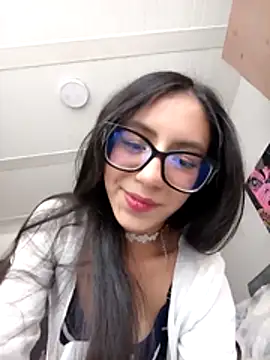 Snapshot of MissAfroditha chatting on 21, 12, 2025 MissAfroditha online show from 21, 12, 2025