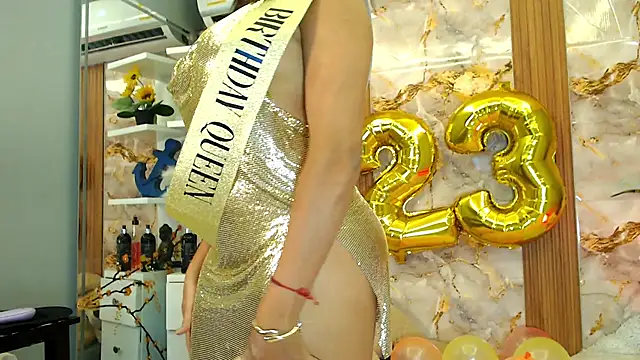 zoey-fox online show from 1, 12, 2025