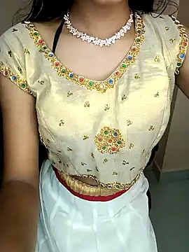 Snapshot of Chandani-Love chatting on 8, 1, 2025 Chandani-Love online show from 8, 1, 2025
