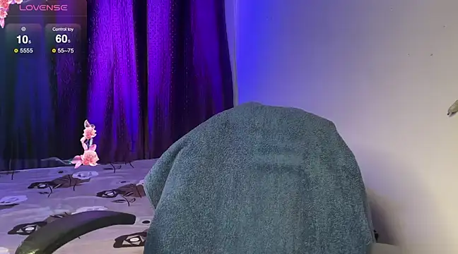 Snappy girl online show from 11, 2, 2025