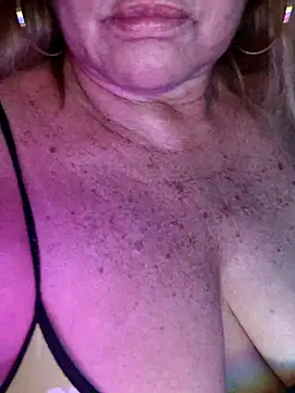 Kasandra Ho online show from 27, 11, 2025