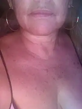 Kasandra Ho online show from 15, 2, 2026