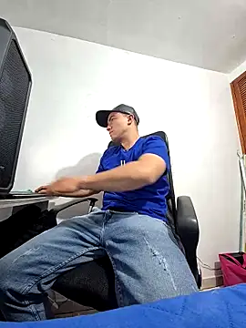 Snapshot of dragon1006 chatting on 24, 4, 2026 dragon1006 online show from 24, 4, 2026