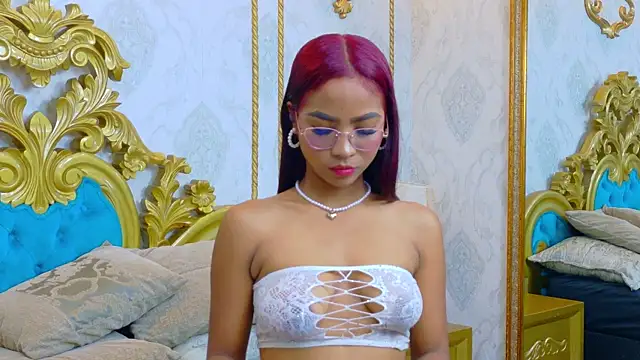 LucyLeah online show from 27, 10, 2025