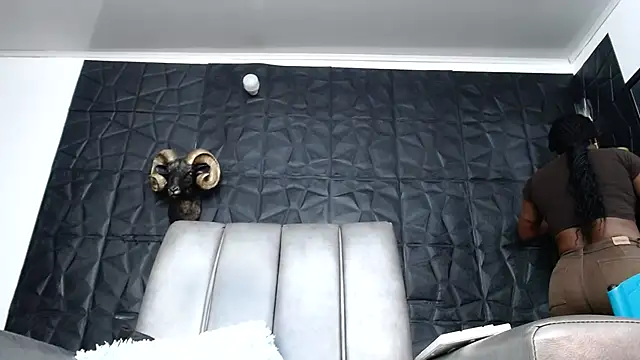 Hanna Fox 69 online show from 27, 4, 2026