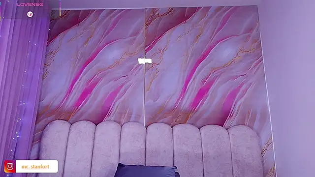 mia stanfort online show from 15, 2, 2026