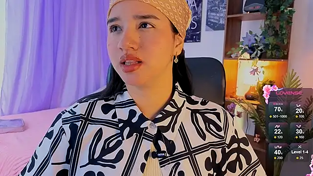 emilyrouxe online show from 13, 10, 2025