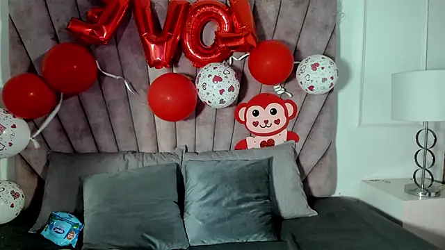 EmmaBecket2 online show from 14, 2, 2026