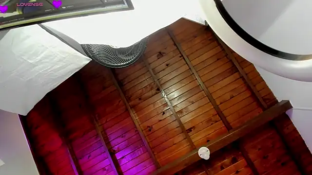 EmmaBecket2 online show from 3, 3, 2026