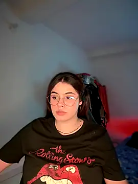 Yuli zuha online show from 6, 12, 2024