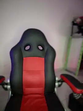 Yuli zuha online show from 9, 12, 2024